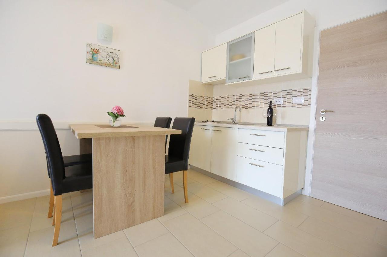 Apartmani Dane Сукошан Екстер'єр фото