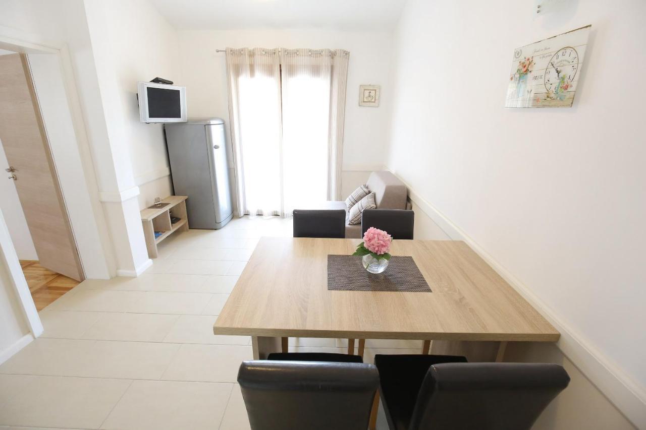 Apartmani Dane Сукошан Екстер'єр фото